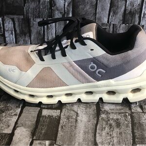 On Cloud Cloudrunner 2 Frost White Gray Running Sneaker Shoes Womens Size 8.5